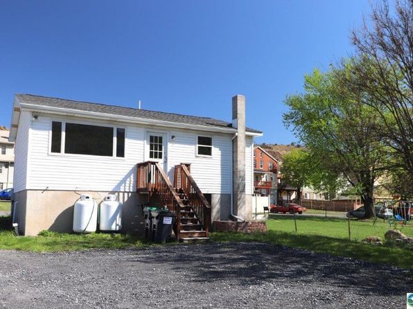 45 Moyer Pl, Palmerton, PA 18071