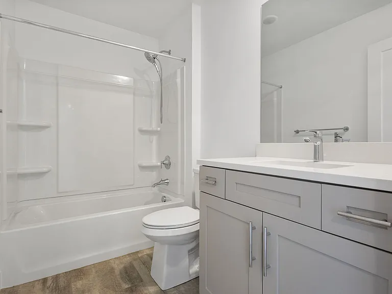 Full bathroom