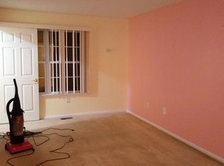 29 Edinburgh Ct, Edison, NJ 08820