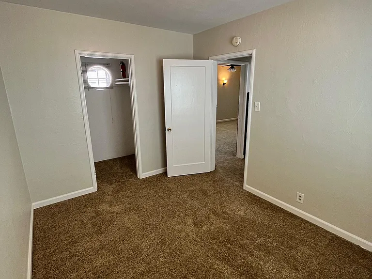 6106 Macarthur Blvd — Photo 7