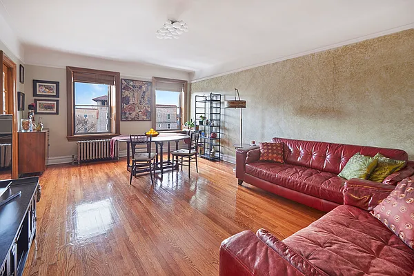 Sold by Compass | media 2