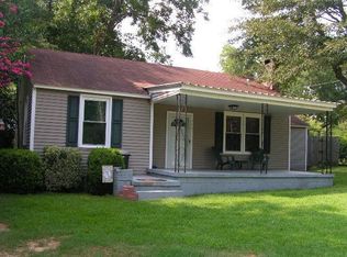 302 Dudley St, St Matthews, SC 29135