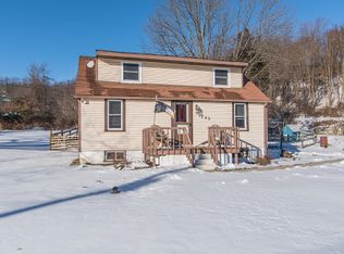 1260 Ironstone Dr, Boyertown, PA 19512