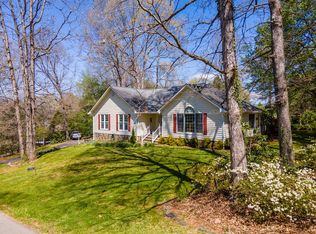 271 Fox Ridge Cir, Franklin, NC 28734