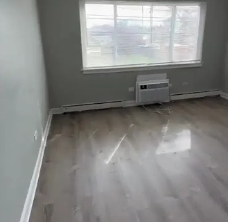 11 S Whipple St #3