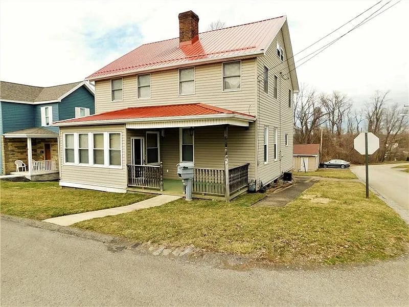 4 W Wine St photo 1