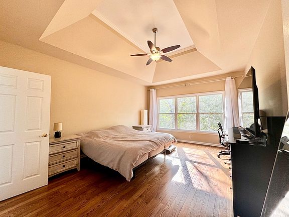 3rd image of 4522 Springvale Cir