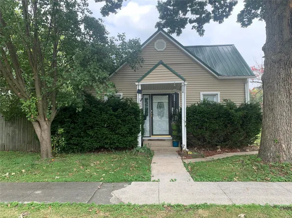 918 S Jackson St, Litchfield, IL 62056