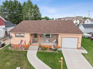 1606 19th St, Two Rivers, WI 54241
