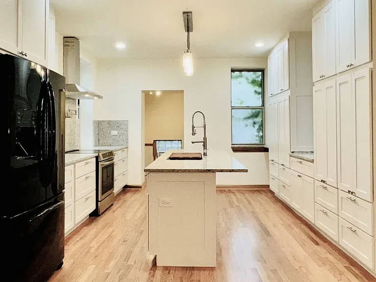 6128 S Kenwood Ave — Photo 8