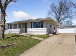 1820 Daleview Dr, Marion, IA 52302