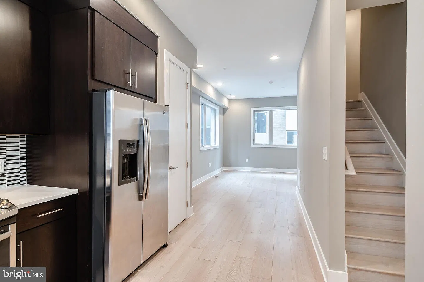 3 bed, 3.0 bath, 1896 sqft, $3,095 — Photo 4