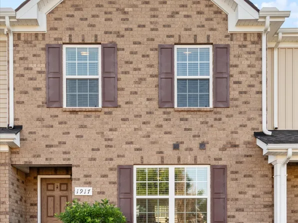 1917 Debonair Ln, Murfreesboro, TN 37128