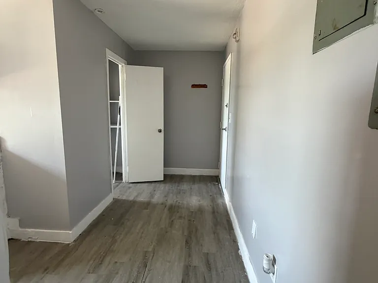 7 Upson St #1 — Photo 4