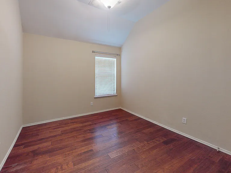 2805 Glendale Way — Photo 11