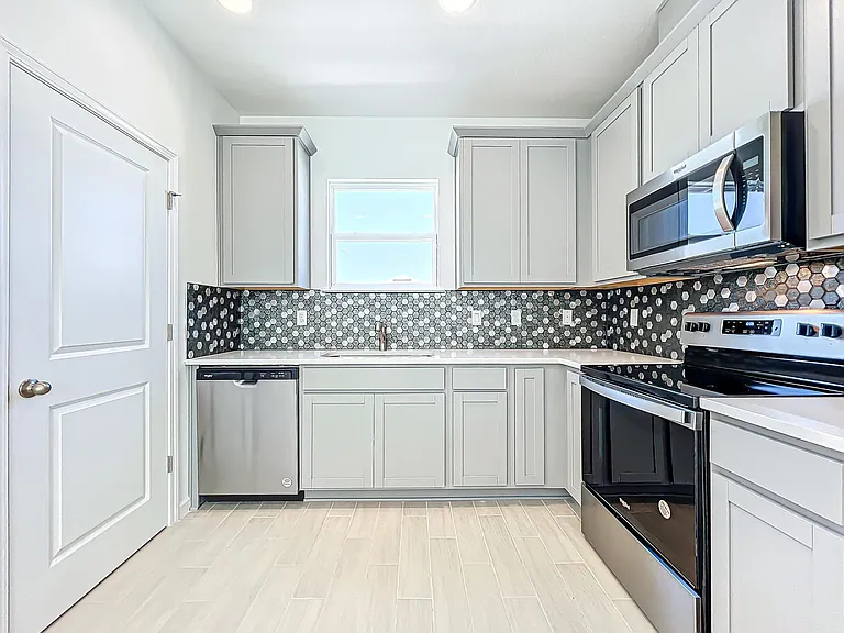 5358 Lake Virginia St #A — Photo 18