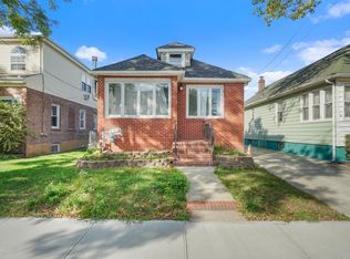 24431 88th Rd, Bellerose, NY 11426