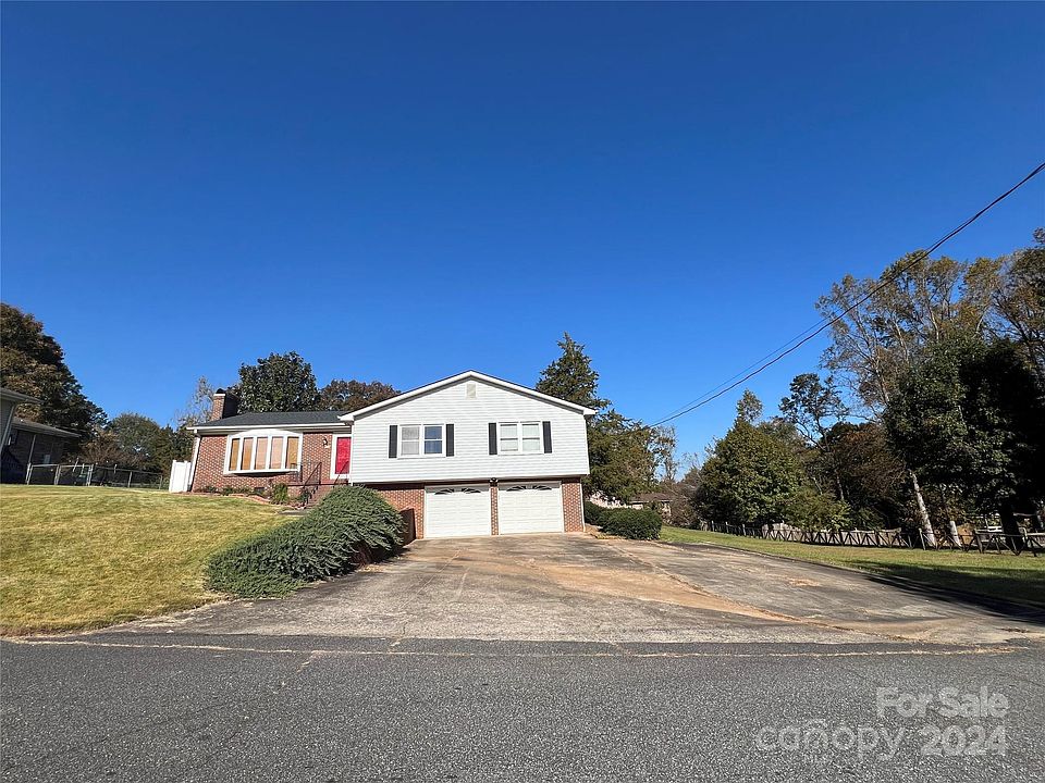 1st image of 119 Trailwood Dr