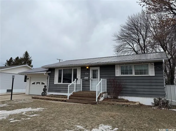 134 Perry CRESCENT, Estevan, SK S4A 0B5