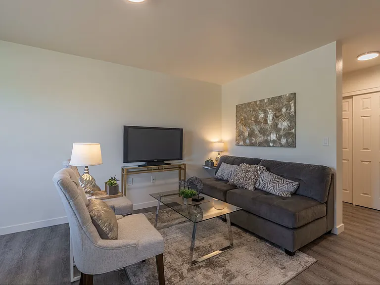 Cherry Springs Apartments — Photo 5