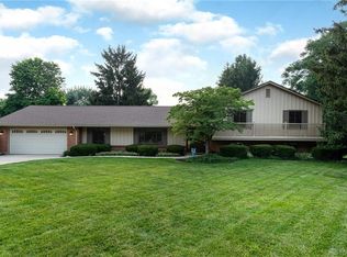 9521 Glenwyck Ct, Centerville, OH 45458
