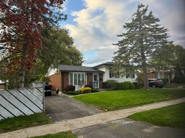 85 McTaggart Cres, London, ON N5X 2E2