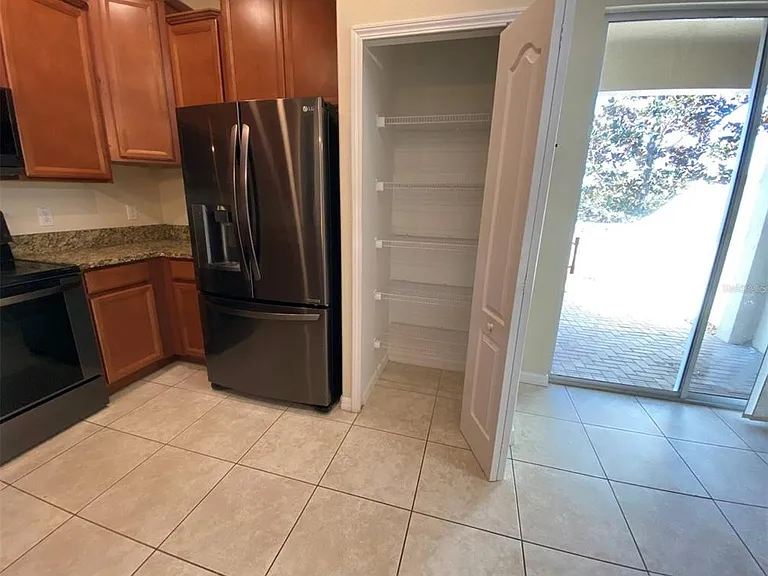 12013 Greengate Dr — Photo 6