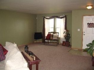 704 Wilson St, Waterman, IL 60556