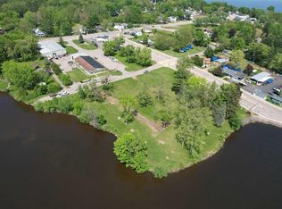 307 Palisade St, Merrimac, WI 53561