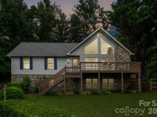 15 Tiffany Ln, Asheville, NC 28804
