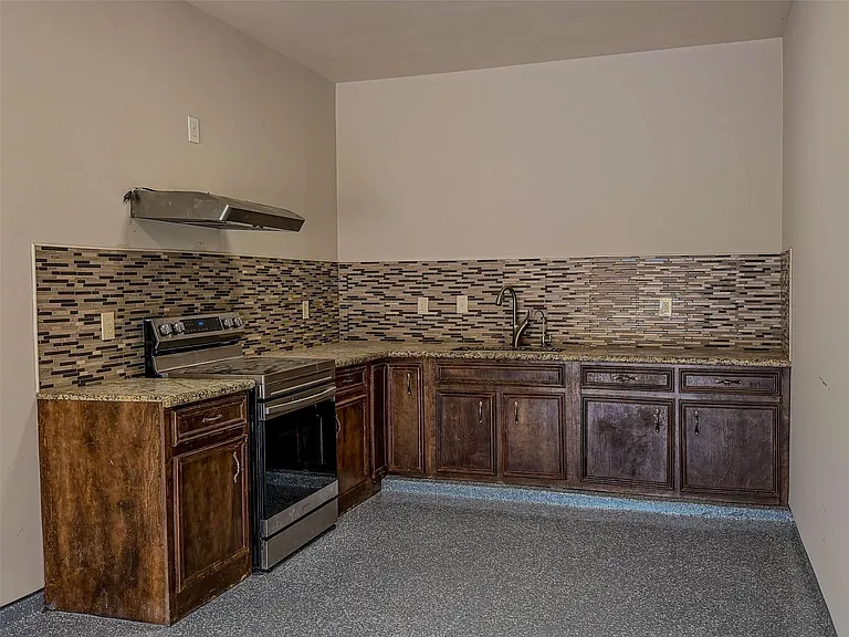 2246 Oakleaf Trail Ln — Photo 19