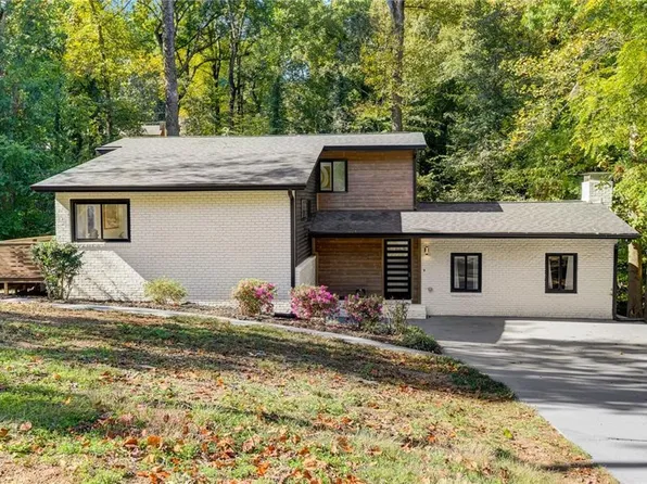 1807 Colt Dr, Chamblee, GA 30341