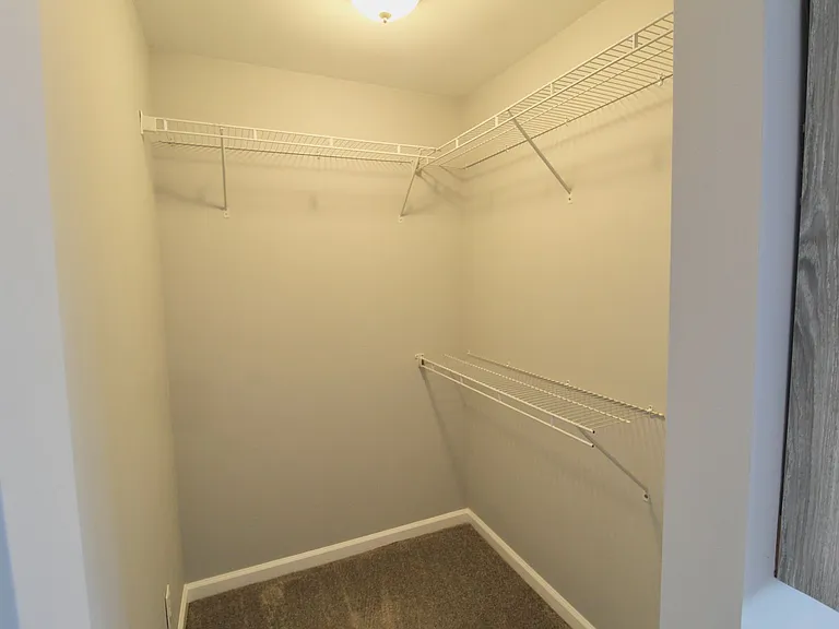 1340F Hunters Rd — Photo 25