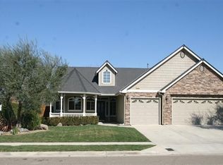 6258 W Damsen Ct, Visalia, CA 93291