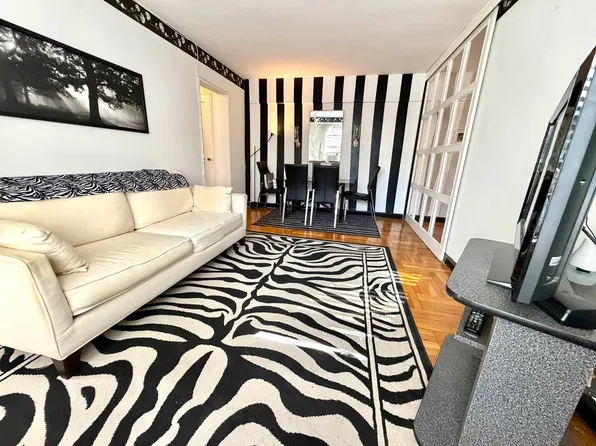 81-05 35th Avenue image 20 of 22