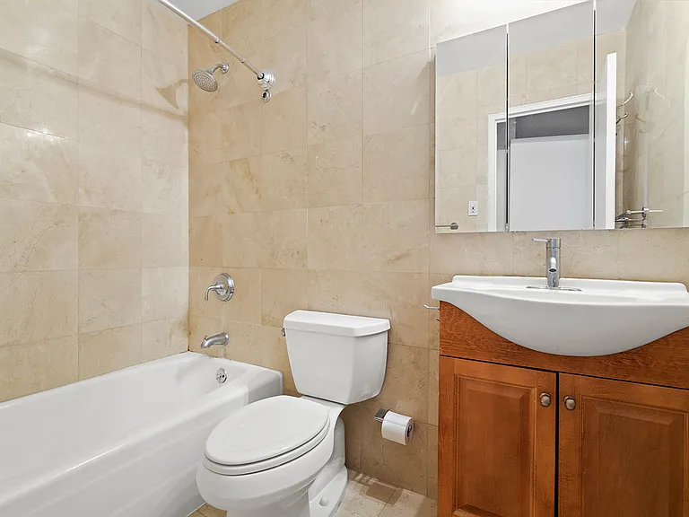 401 E 89th St #10D — Photo 4