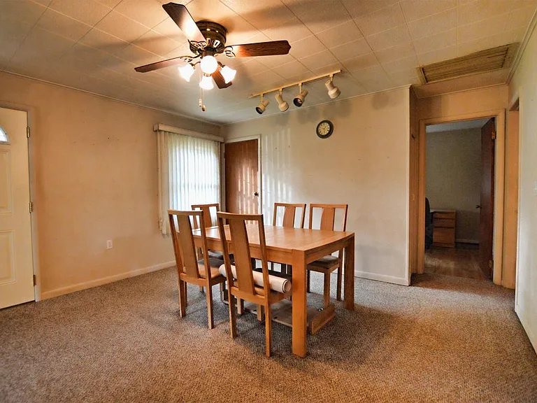 Dining Rm