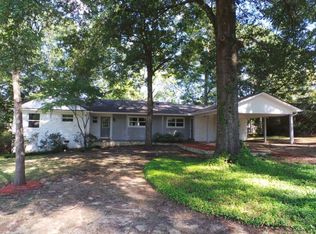 812 Howard Rd, Starkville, MS 39759