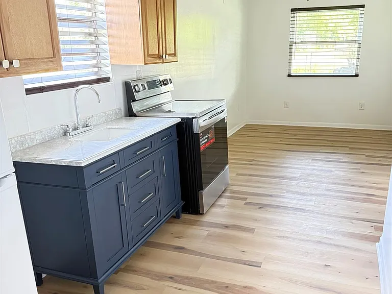 11414 Sralla Rd #A — Photo 15