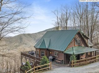 166 Wayside Ct, Seven Devils, NC 28604