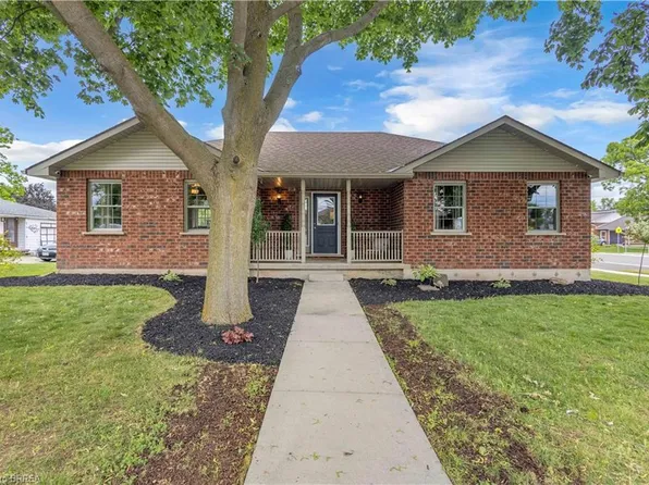 5 Walpole Dr, Haldimand County, ON N0A 1J0