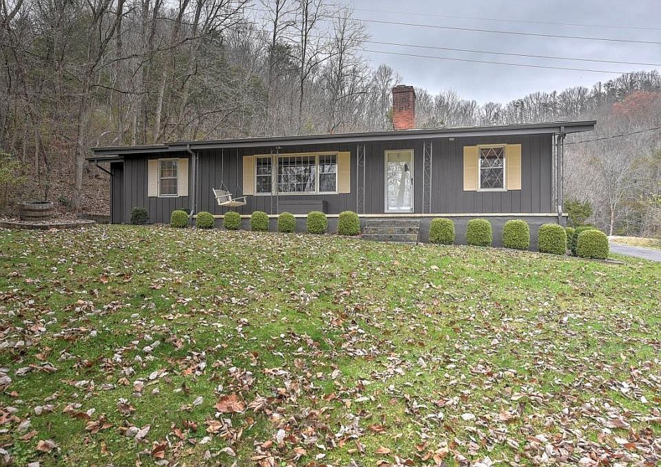 1st image of 904 Vance Dr