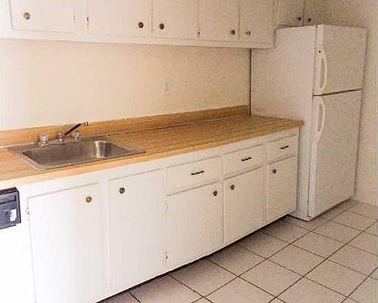 4th image of 13966 SW 90th Ave #204