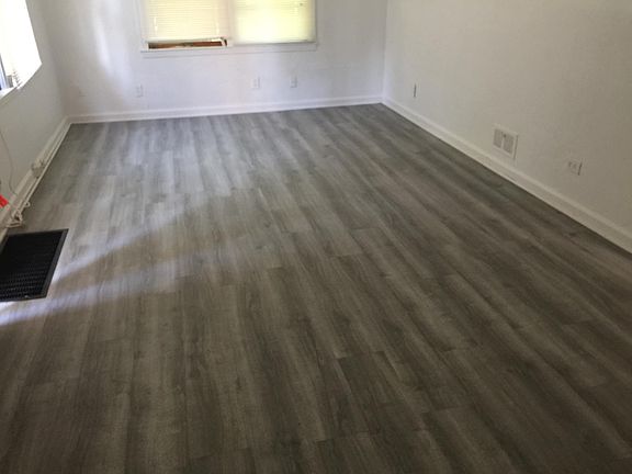 3rd image of 5511 Yecker Ave