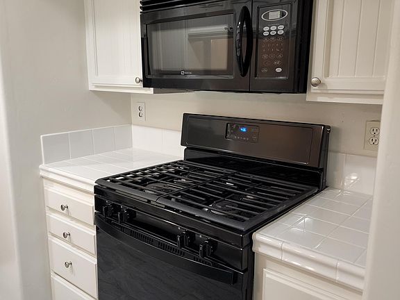 5th image of 7606 Hollister Ave Unit 209