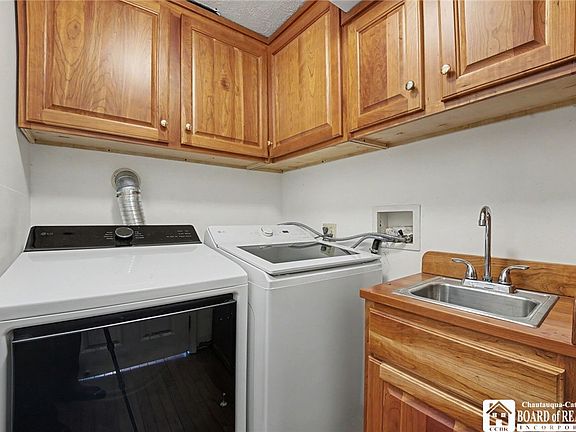 3rd image of 4568 Warner Bay Rd