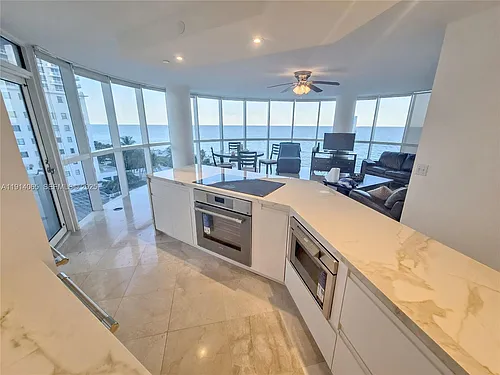 6301 Collins Ave #901 Photo 1