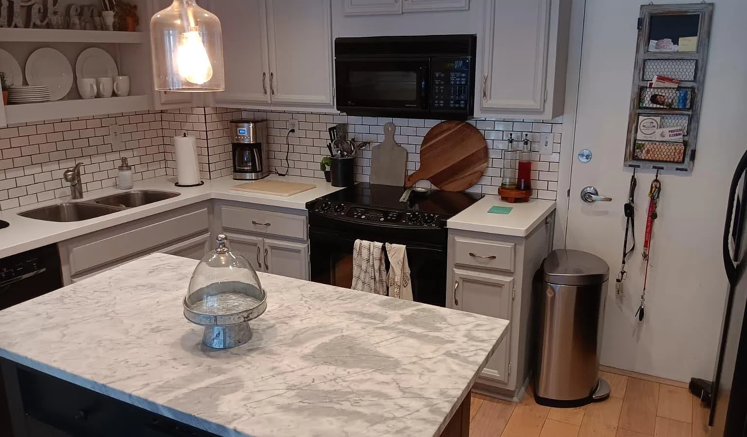 2 bed, 1.5 bath, 980 sqft, $2,900 — Photo 3