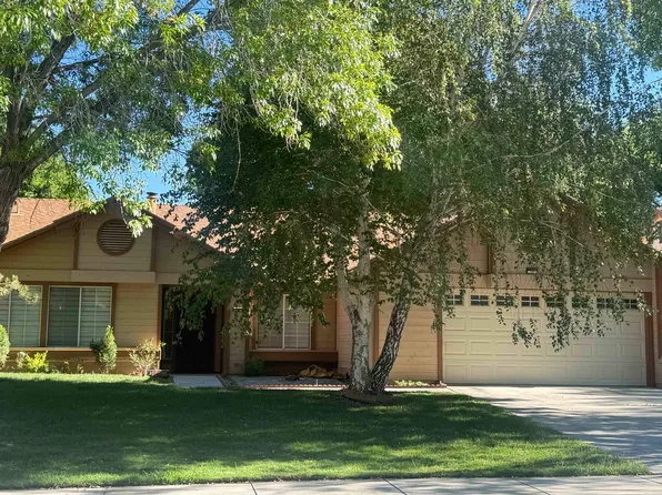 2336 Apache Dr, Bishop, CA 93514