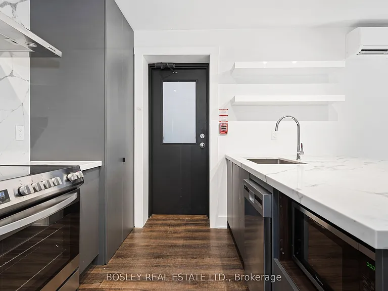 334 Gladstone Ave #2 — Photo 6